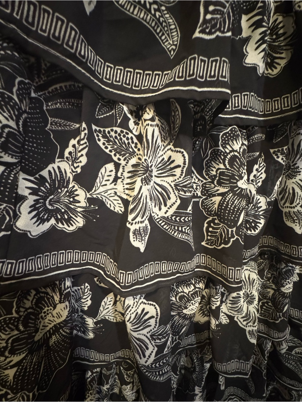 VICI floral tiered maxi skirt size XS - Picture 3 of 4